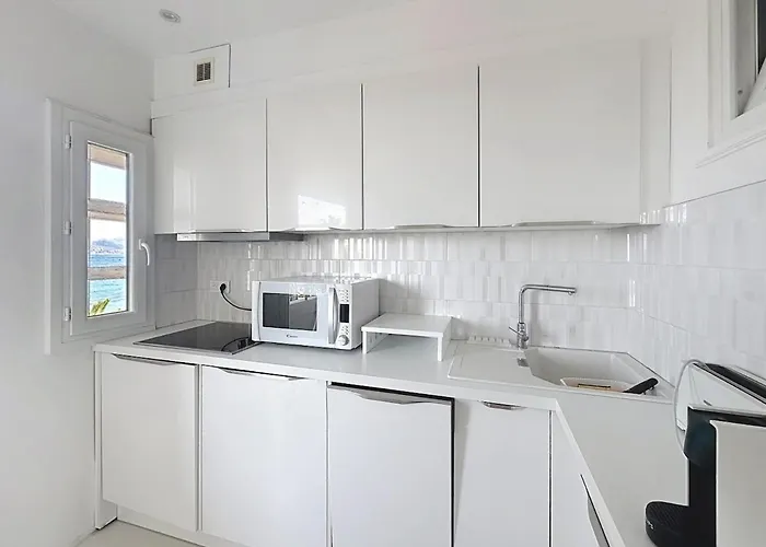 Bright One Bedroom On La Croisette Апартаменты